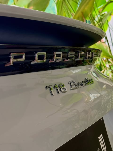 PORSCHE 718 BOXSTER - Imagem 11