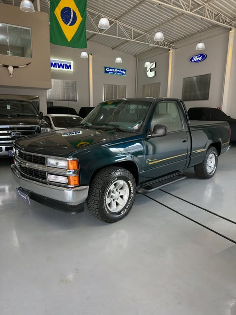 CHEVROLET SILVERADO - Imagem 1