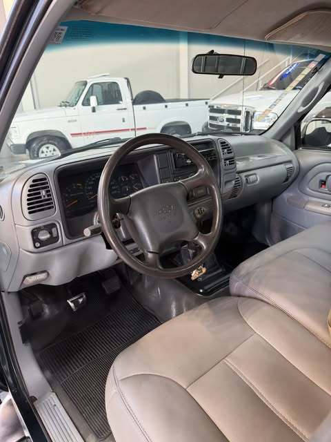 CHEVROLET SILVERADO - Imagem 7