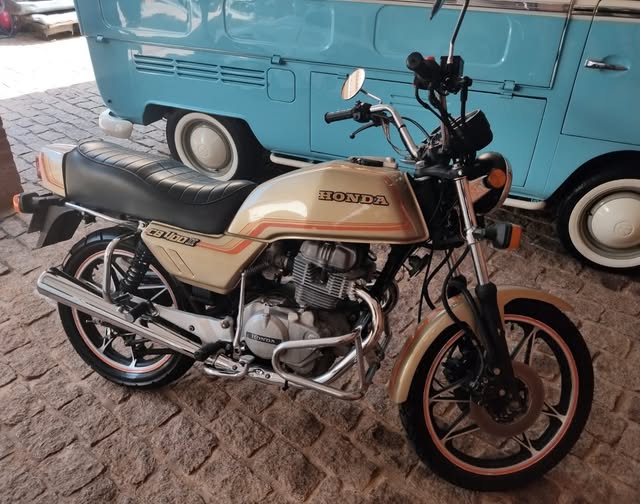 HONDA CB 400 II - Imagem 1
