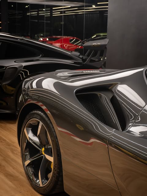 FERRARI SF90 - Imagem 11