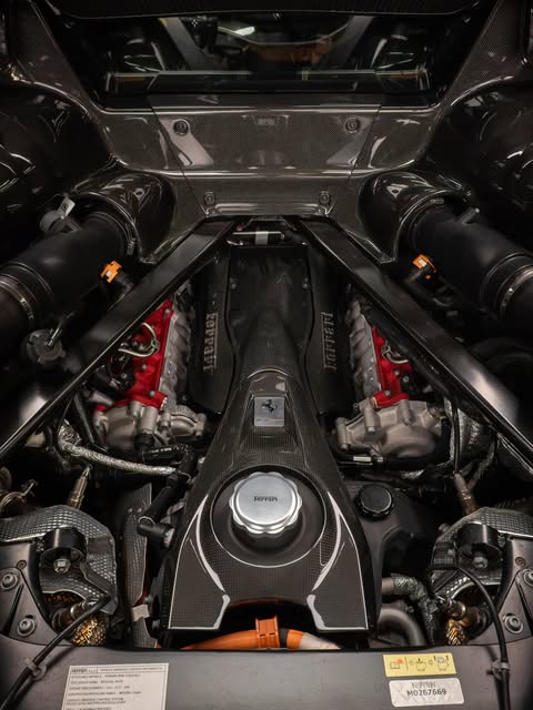 FERRARI SF90 - Imagem 14
