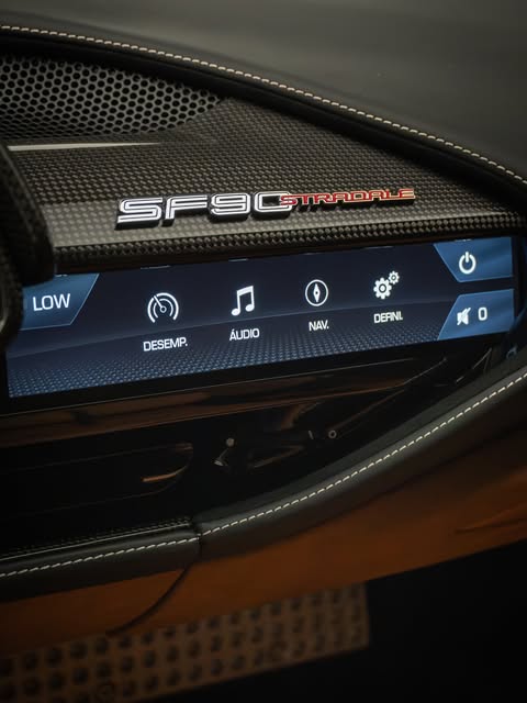 FERRARI SF90 - Imagem 10