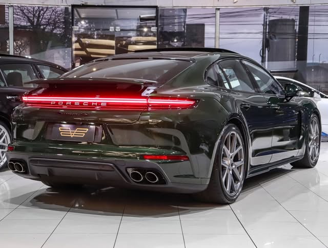 PORSCHE PANAMERA 4S E-HYBRID - Imagem 3