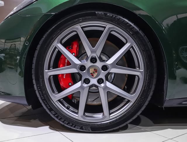 PORSCHE PANAMERA 4S E-HYBRID - Imagem 6