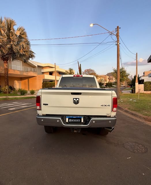 RAM 2500 LARAMIE - Imagem 8
