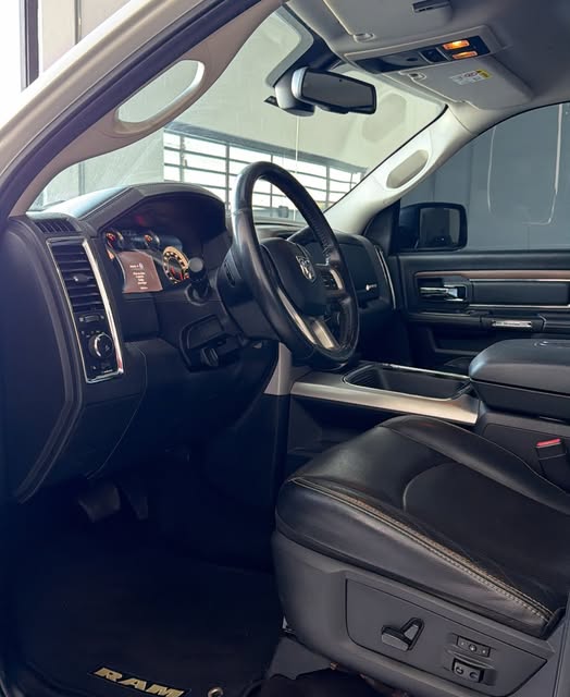 RAM 2500 LARAMIE - Imagem 9