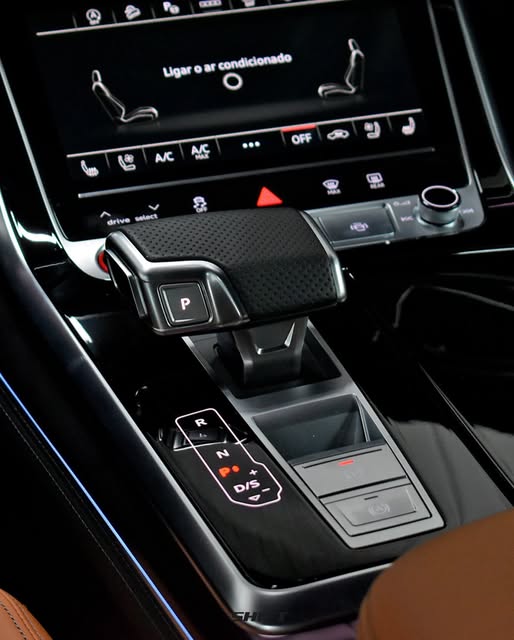 AUDI RS Q8 PERFORMANCE - Imagem 8