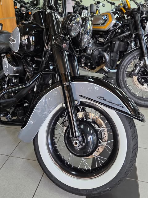 HARLEY-DAVIDSON SOFTAIL DELUXE - Imagem 5