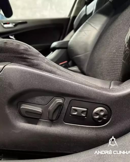 CITROËN C5 TOURER EXCLUSIVE - Imagem 12