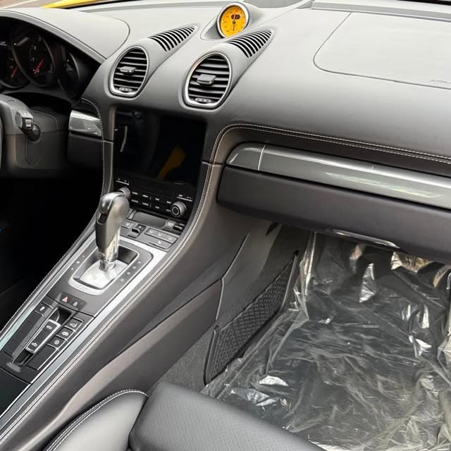 PORSCHE 718 STYLE EDITION - Imagem 4