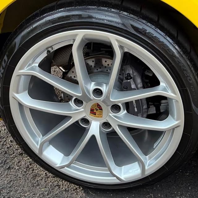 PORSCHE 718 STYLE EDITION - Imagem 7
