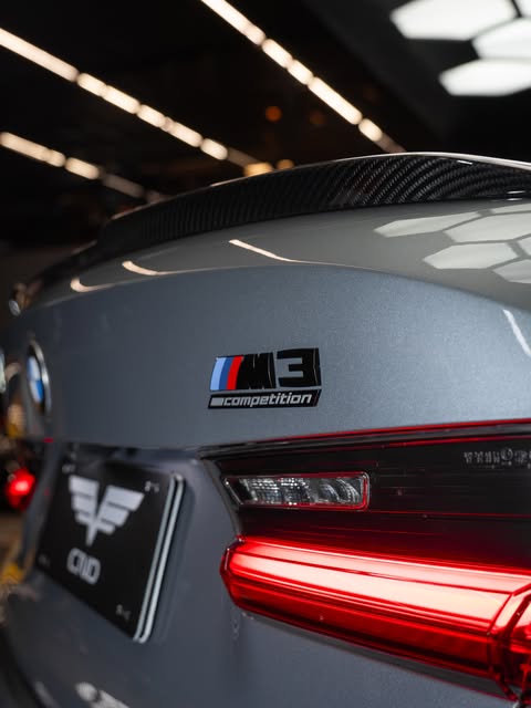 BMW M3 COMPETITION - Imagem 17