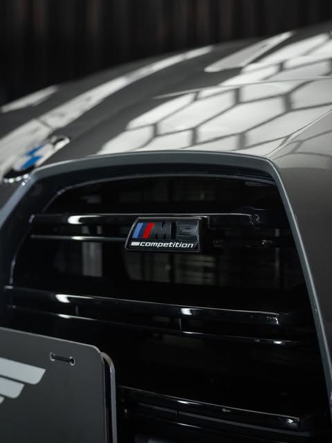 BMW M3 COMPETITION - Imagem 9
