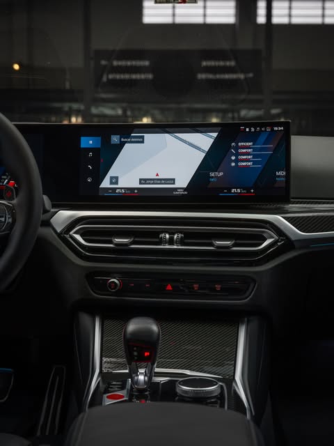 BMW M3 COMPETITION - Imagem 10