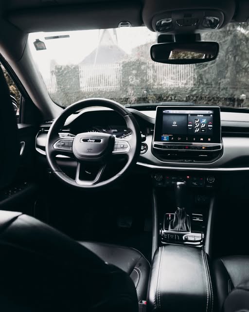 JEEP COMPASS LONGITUDE - Imagem 3