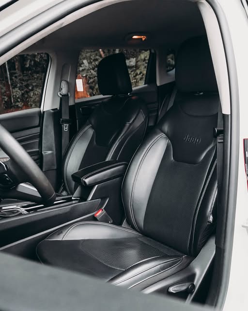 JEEP COMPASS LONGITUDE - Imagem 7