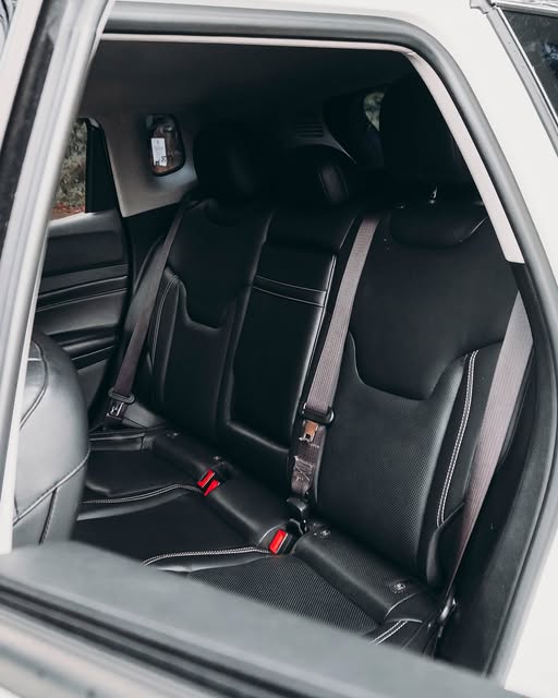 JEEP COMPASS LONGITUDE - Imagem 8