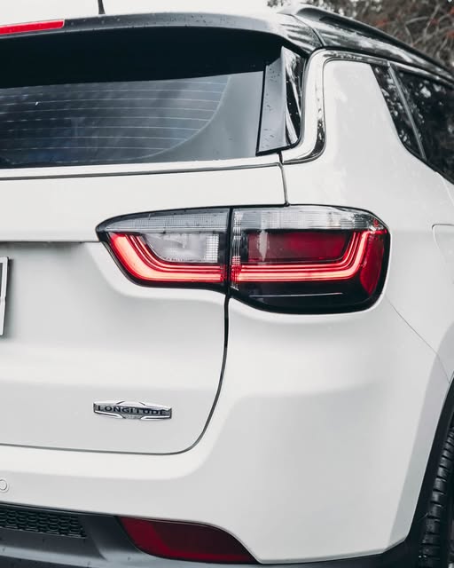 JEEP COMPASS LONGITUDE - Imagem 10