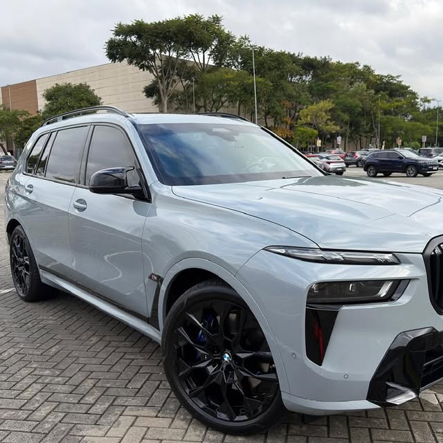 BMW X7 M60I - Imagem 15