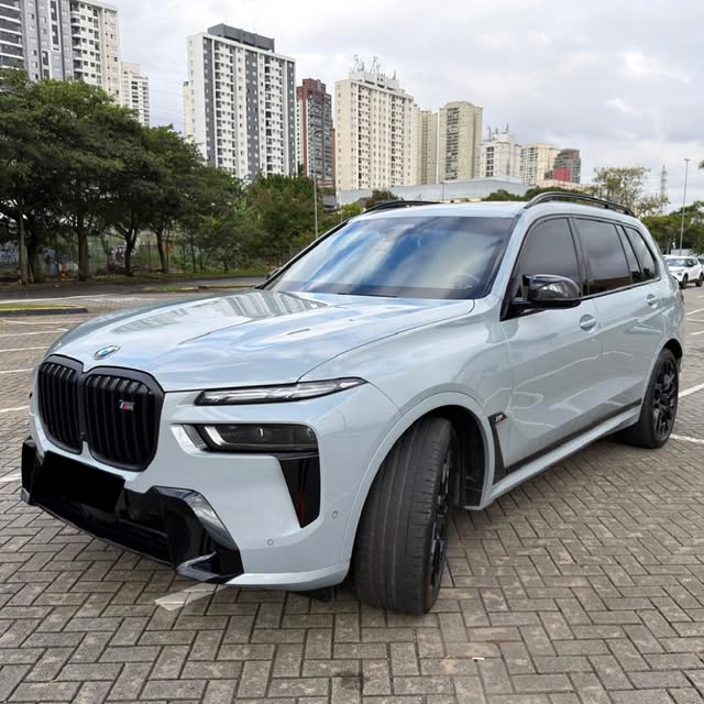 BMW X7 M60I - Imagem 3