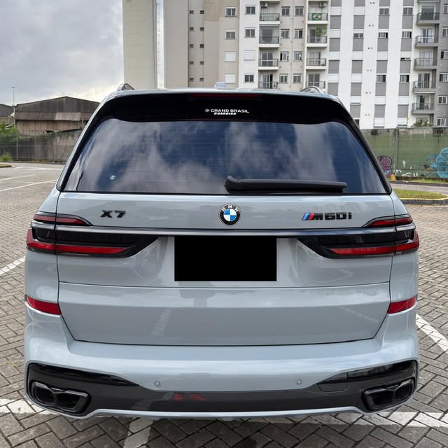 BMW X7 M60I - Imagem 7