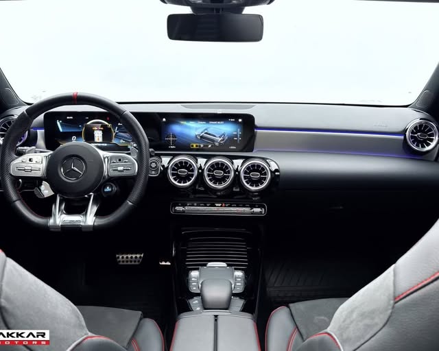 MERCEDES-BENZ A 35 AMG AMG - Imagem 7