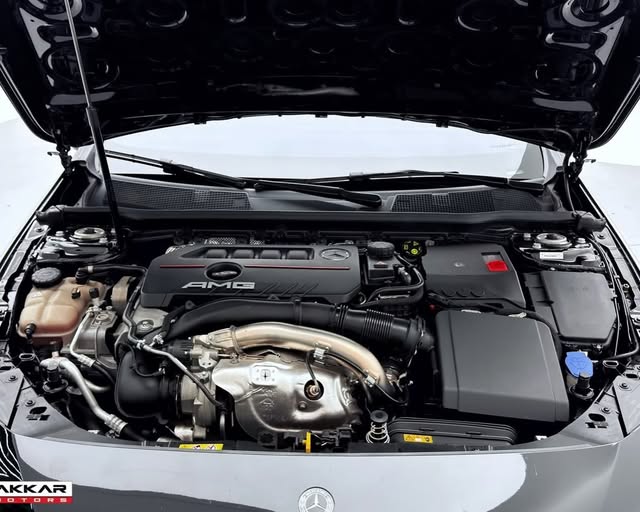 MERCEDES-BENZ A 35 AMG AMG - Imagem 9