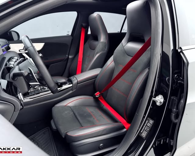 MERCEDES-BENZ A 35 AMG AMG - Imagem 10