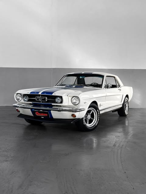 FORD MUSTANG - Imagem 1