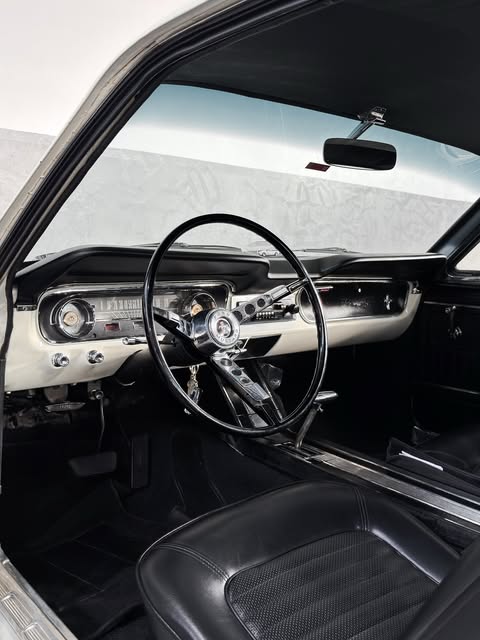 FORD MUSTANG - Imagem 7