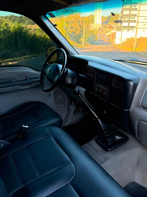 FORD F-250 XL-L - Imagem 12