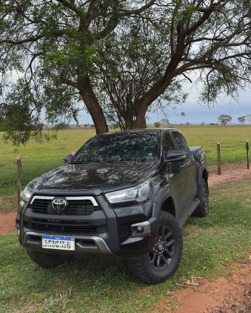 TOYOTA HILUX CONQUEST - Imagem 2