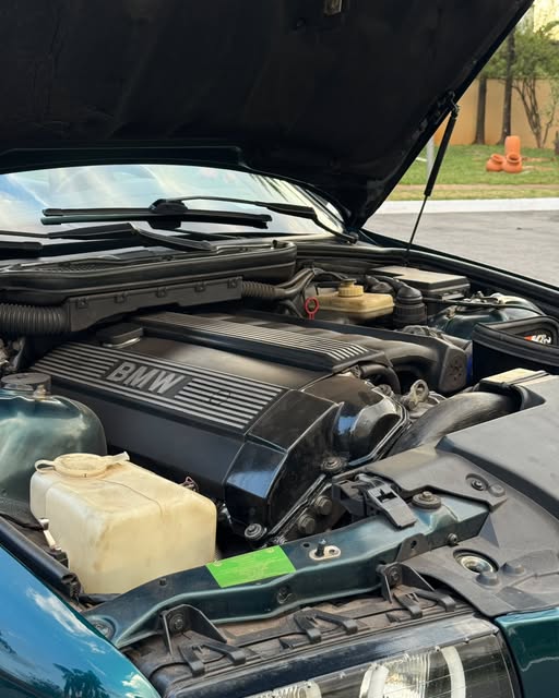BMW 320I - Imagem 20