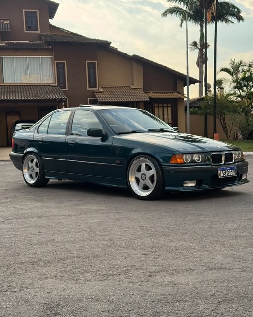 BMW 320I - Imagem 3