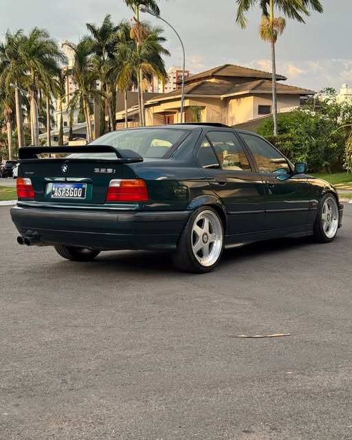 BMW 320I - Imagem 4