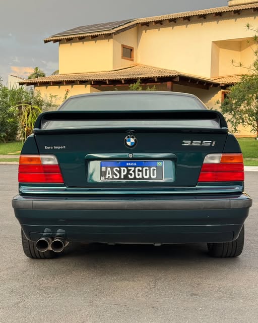 BMW 320I - Imagem 6