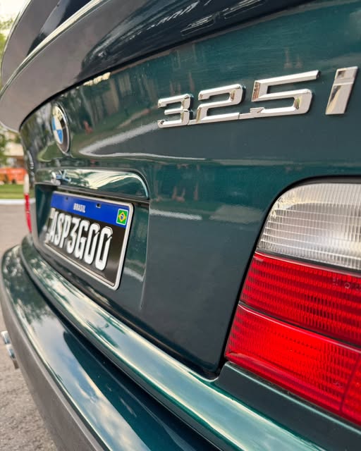 BMW 320I - Imagem 8