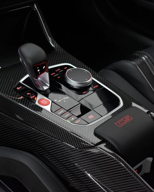 BMW M2 CS - Imagem 8