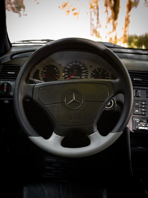 MERCEDES-BENZ C36 AMG - Imagem 17