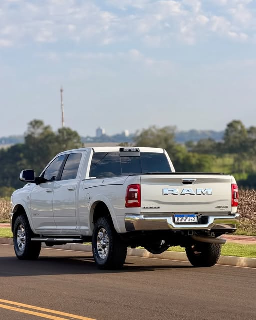 RAM 2500 LARAMIE - Imagem 4