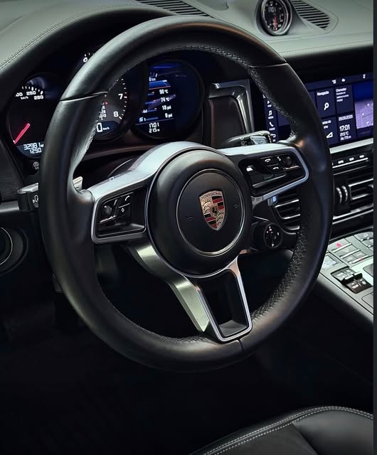 PORSCHE MACAN GTS - Imagem 6