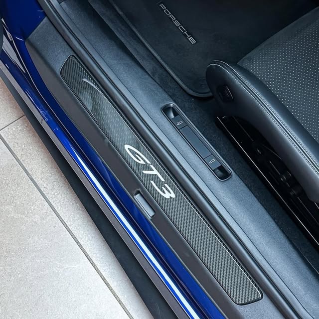 PORSCHE 911 GT3 - Imagem 6