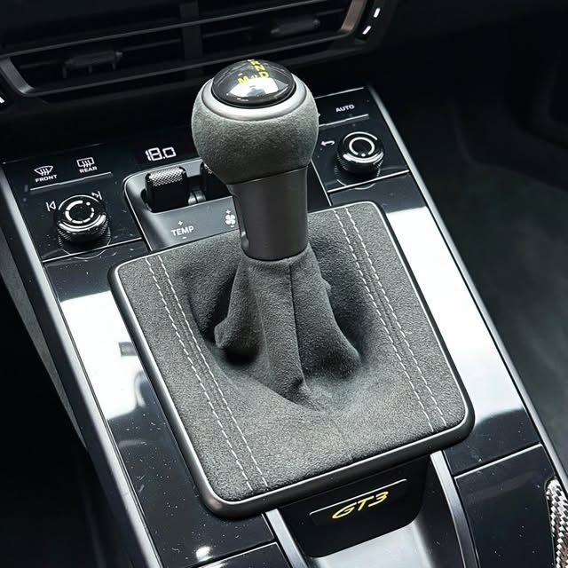 PORSCHE 911 GT3 - Imagem 8