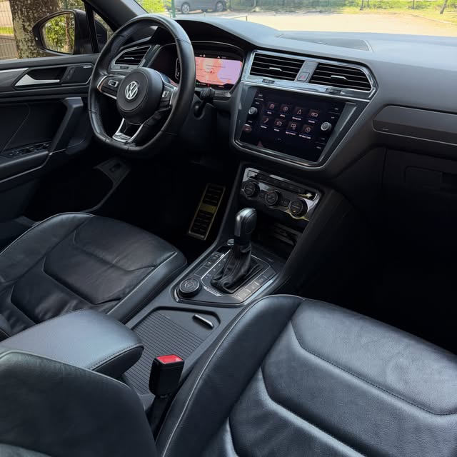 VOLKSWAGEN TIGUAN R-LINE - Imagem 9