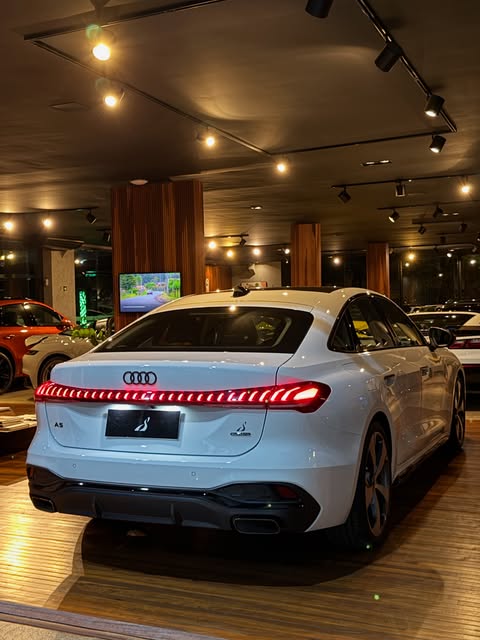 AUDI A5 PERFORMANCE S EDITION - Imagem 3