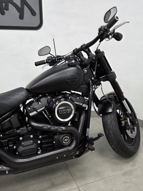 HARLEY-DAVIDSON SOFTAIL FAT BOB - Imagem 4