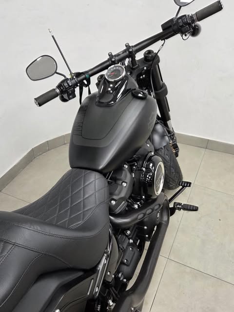 HARLEY-DAVIDSON SOFTAIL FAT BOB - Imagem 8