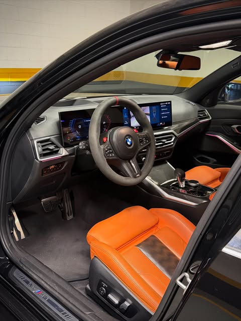 BMW M3 COMPETITION - Imagem 11