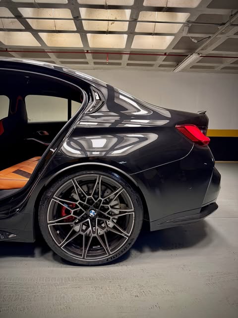 BMW M3 COMPETITION - Imagem 9